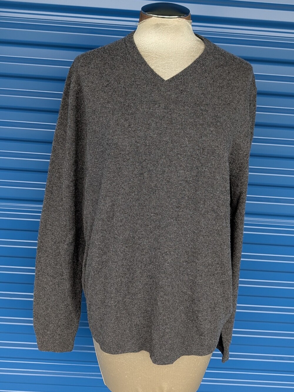 NORDSTROM MENS SHOP cashmere V neck sweater L